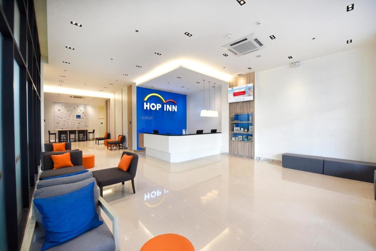 Hop Inn Hotel Tomas Morato Кесон-Сіті Екстер'єр фото